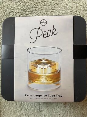 w&p Peak Extra Large Ice Cube Tray in Black brand new never used in box